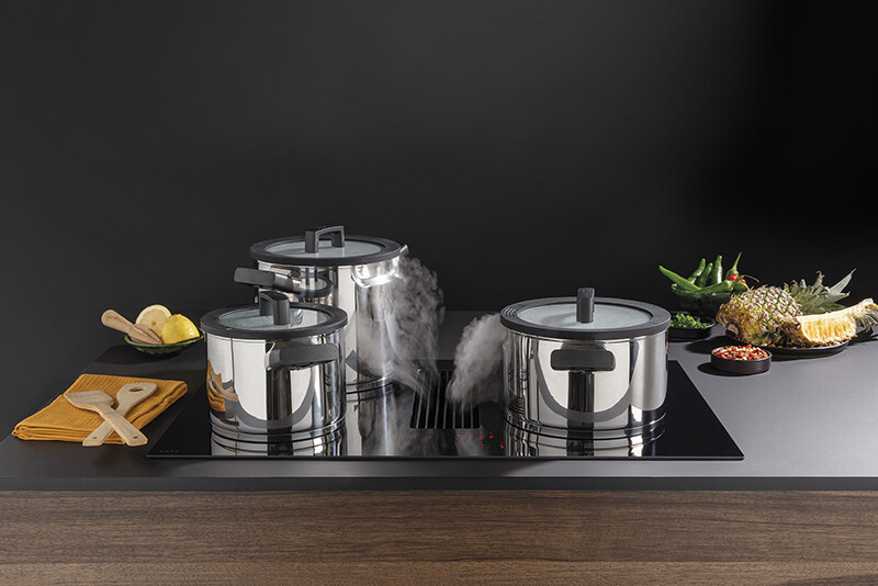 Novy Easy : table de cuisson puissante avec hotte aspirante intégrée